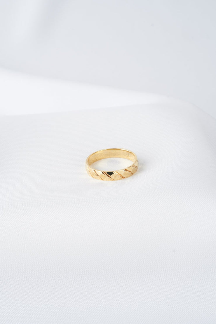 Nhẫn cưới vàng bản móc máy Bảo Tín K&K Vàng kiểu Ý 750