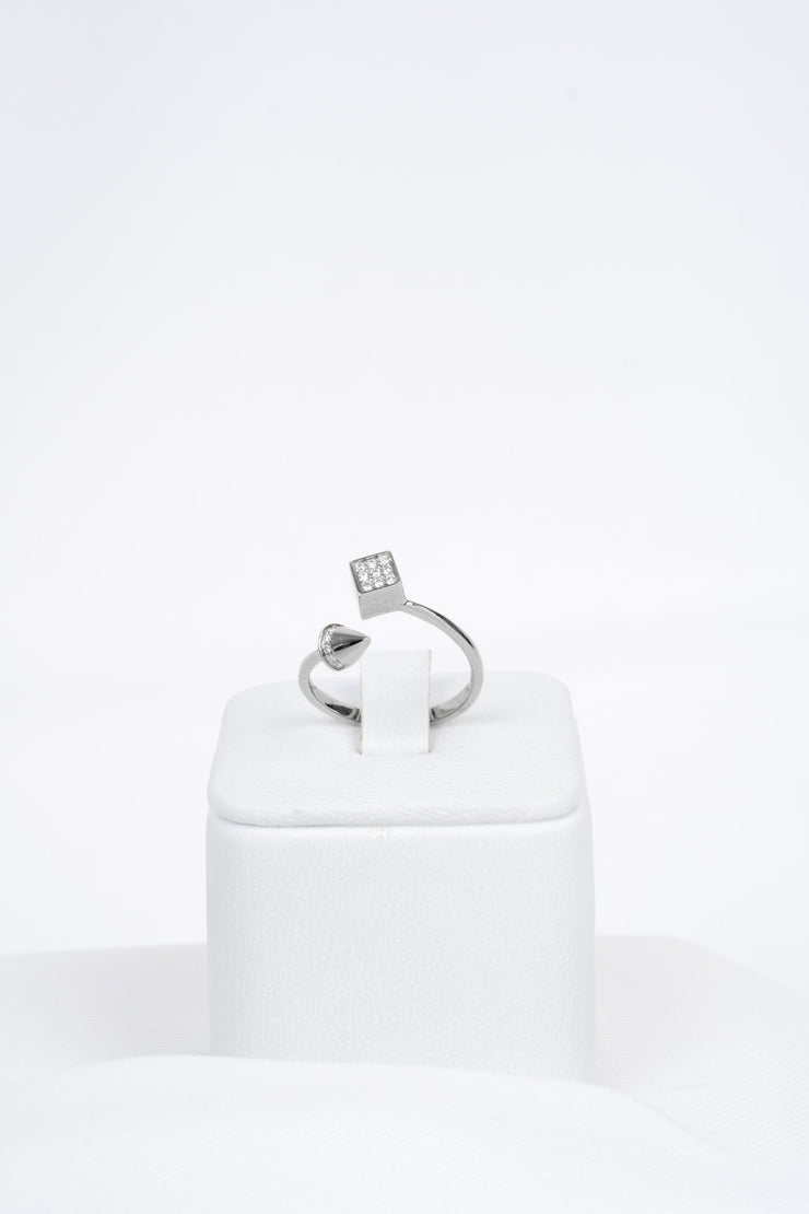 Nhẫn trắng kiểu Bảo Tín K&K Vàng kiểu Ý 750 đính Kim cương